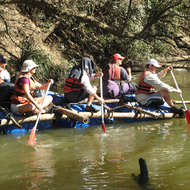 nossa-camp-activity-rafting
